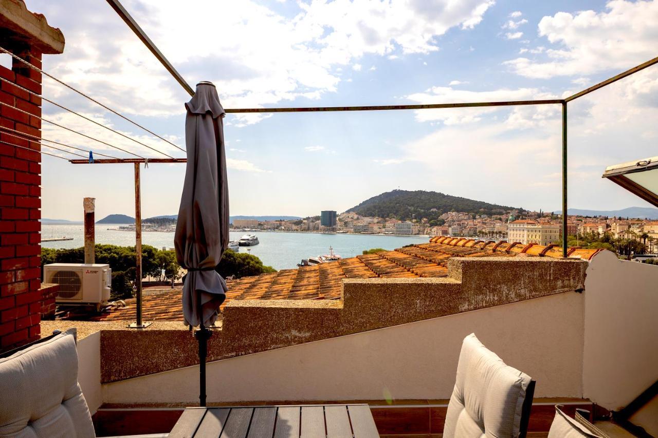 Luxury Apartment Olavia Rooftop Terrace & Seaview Сплит Екстериор снимка