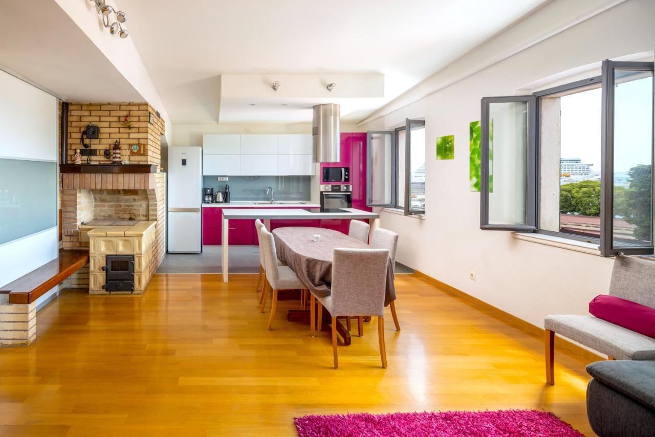 Luxury Apartment Olavia Rooftop Terrace & Seaview Сплит Екстериор снимка