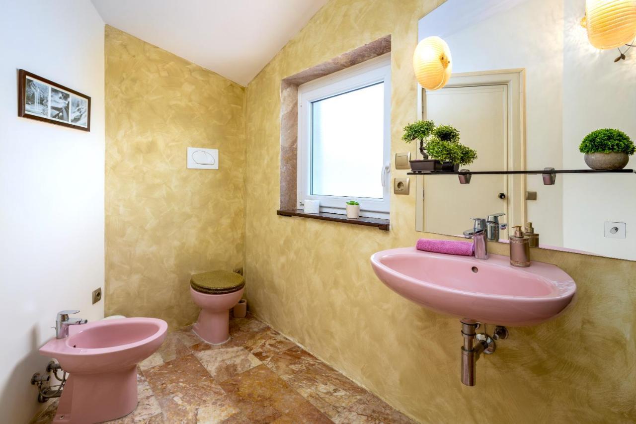 Luxury Apartment Olavia Rooftop Terrace & Seaview Сплит Екстериор снимка