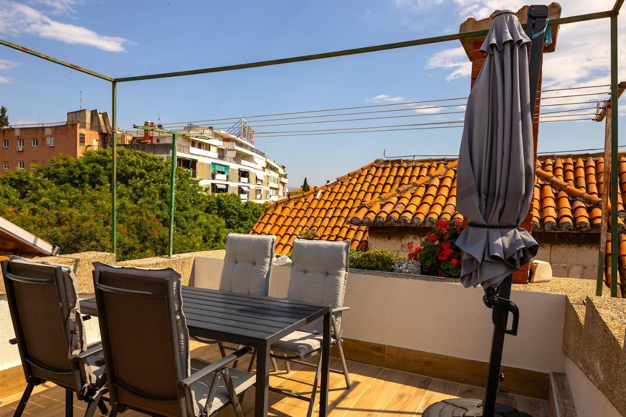 Luxury Apartment Olavia Rooftop Terrace & Seaview Сплит Екстериор снимка