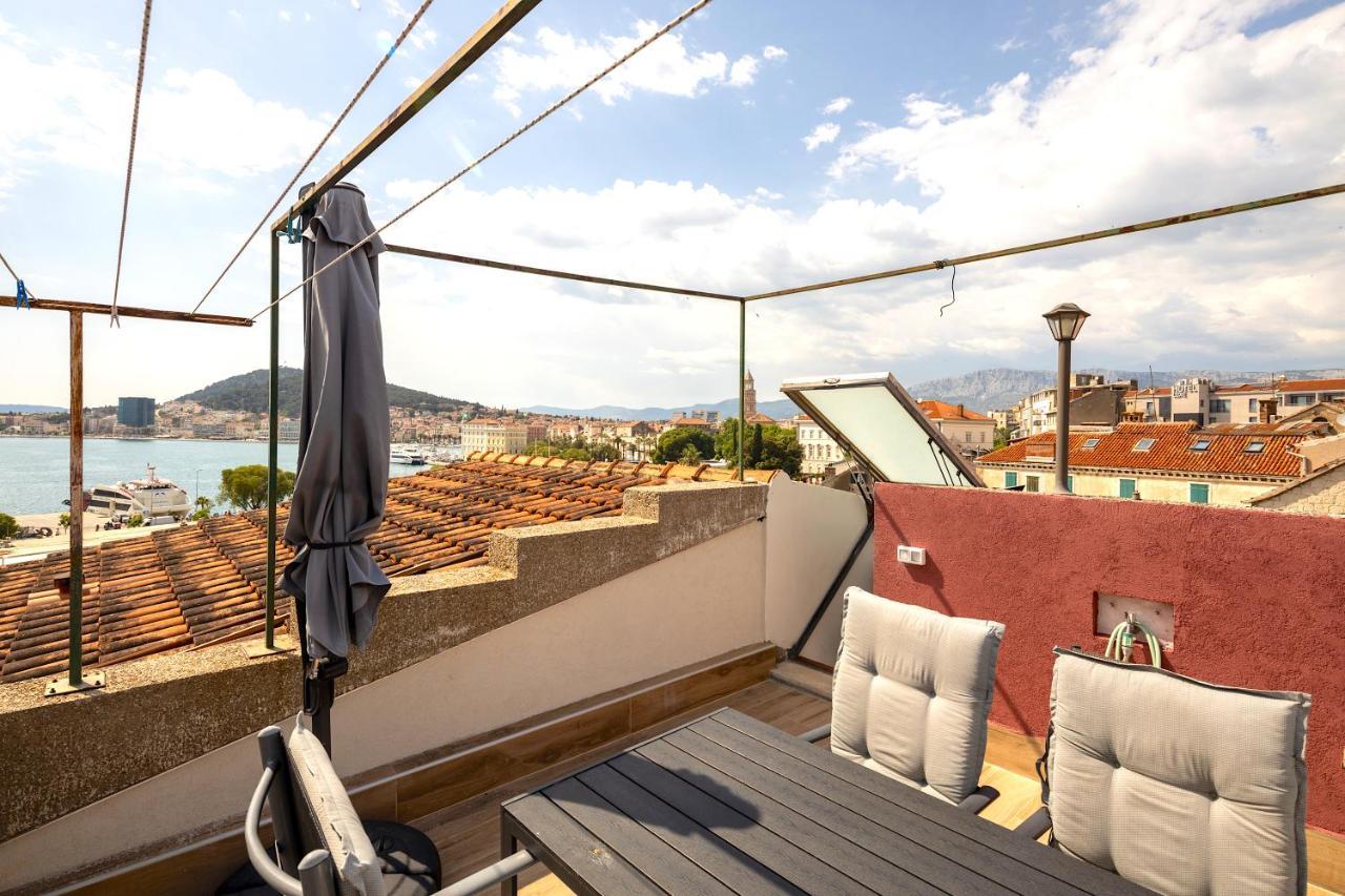 Luxury Apartment Olavia Rooftop Terrace & Seaview Сплит Екстериор снимка