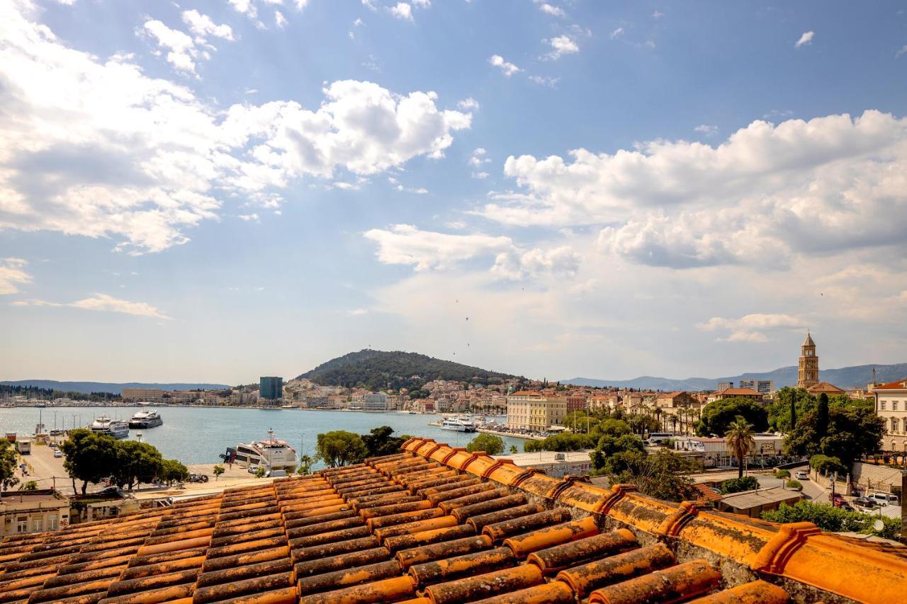 Luxury Apartment Olavia Rooftop Terrace & Seaview Сплит Екстериор снимка