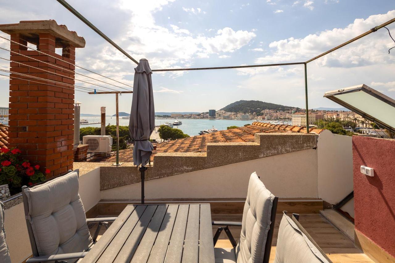 Luxury Apartment Olavia Rooftop Terrace & Seaview Сплит Екстериор снимка
