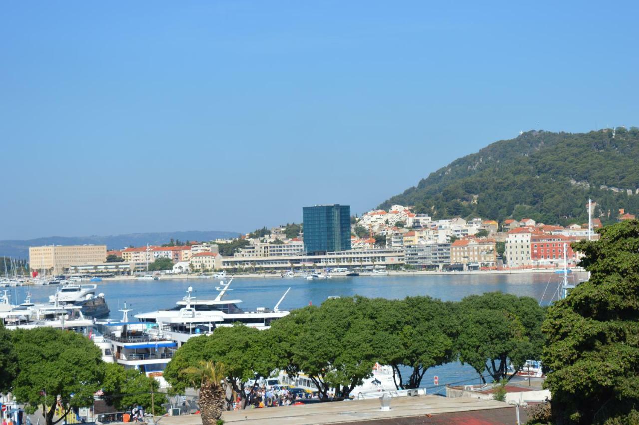 Luxury Apartment Olavia Rooftop Terrace & Seaview Сплит Екстериор снимка