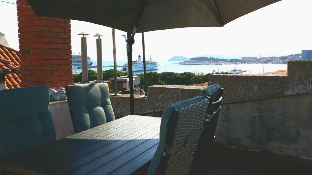 Luxury Apartment Olavia Rooftop Terrace & Seaview Сплит Екстериор снимка